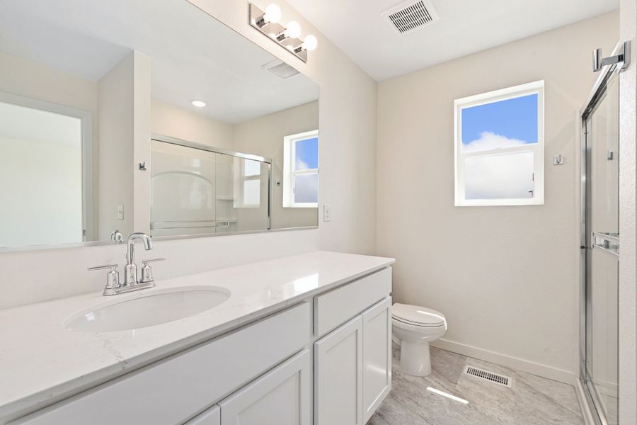 604 Cheyenne Trail Unit A3 - Owner's Suite Ensuite Bathroom
