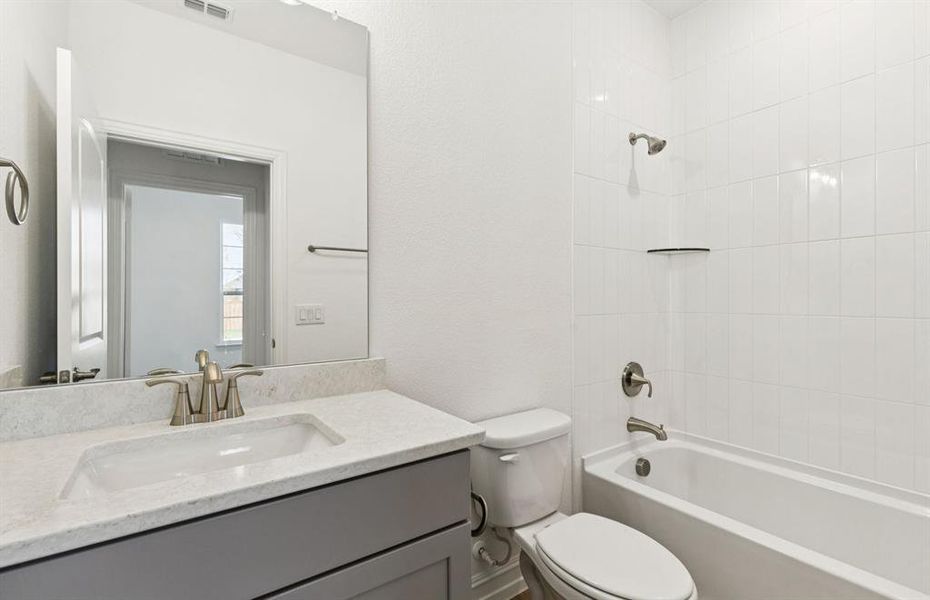 Spacious secondary bathroom with premium finishes Spacious secondary bathroom with premium finishes