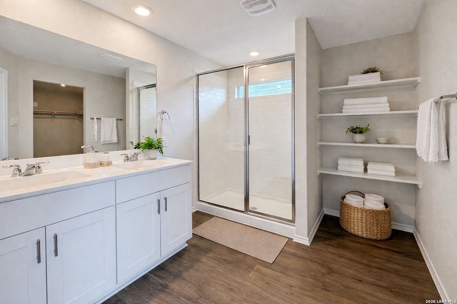 Furnished interior view inside a new home in Saengerhalle Meadows, New Braunfels (Image 5).