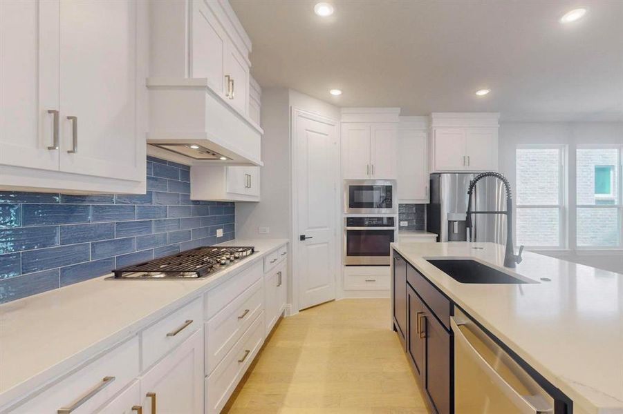Furnished interior view inside a new home in , Rowlett (Image 13).