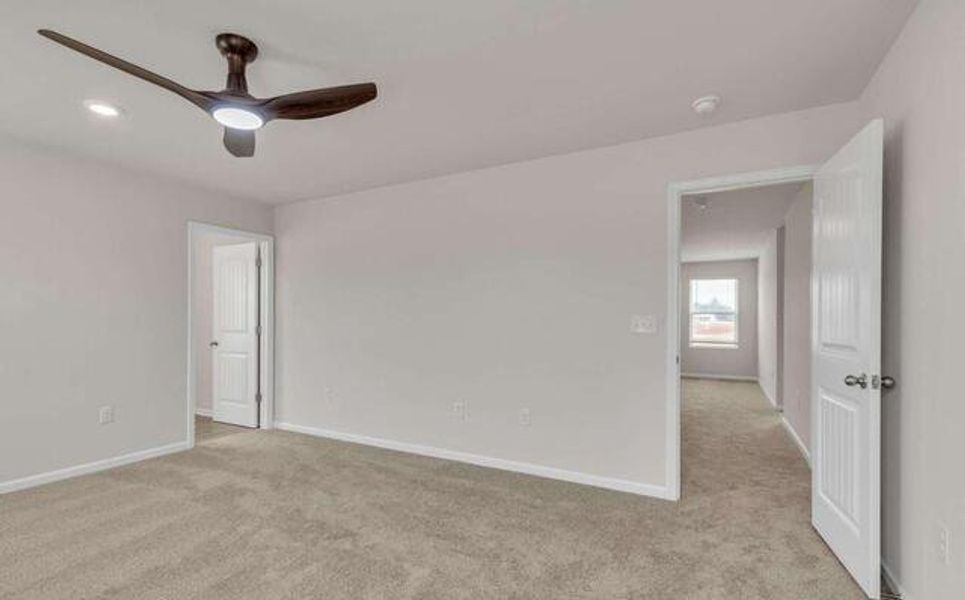 Spacious, unfurnished interior of a new home in River Walk Farm, Covington (Image 14).