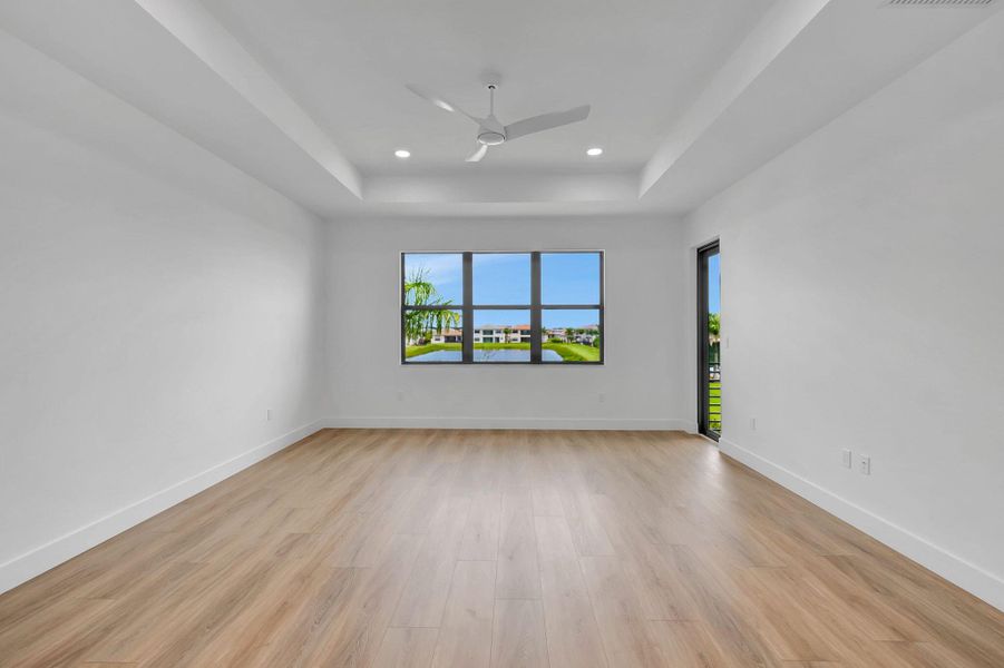 Spacious, unfurnished interior of a new home in , Boca Raton (Image 56).