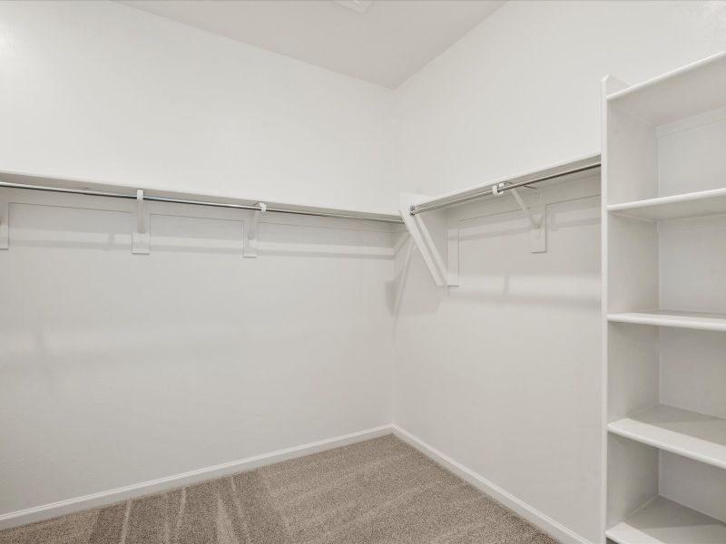 Spacious, unfurnished interior of a new home in Summerstone II, Marana (Image 12). Spacious, unfurnished interior of a new home in Summerstone II, Marana (Image 12).