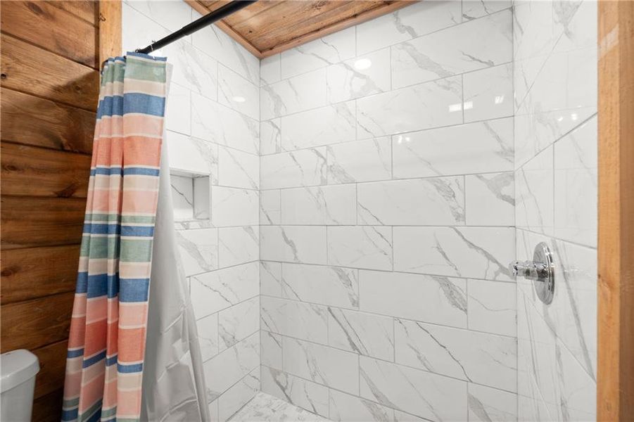 Image 34 of a home in .