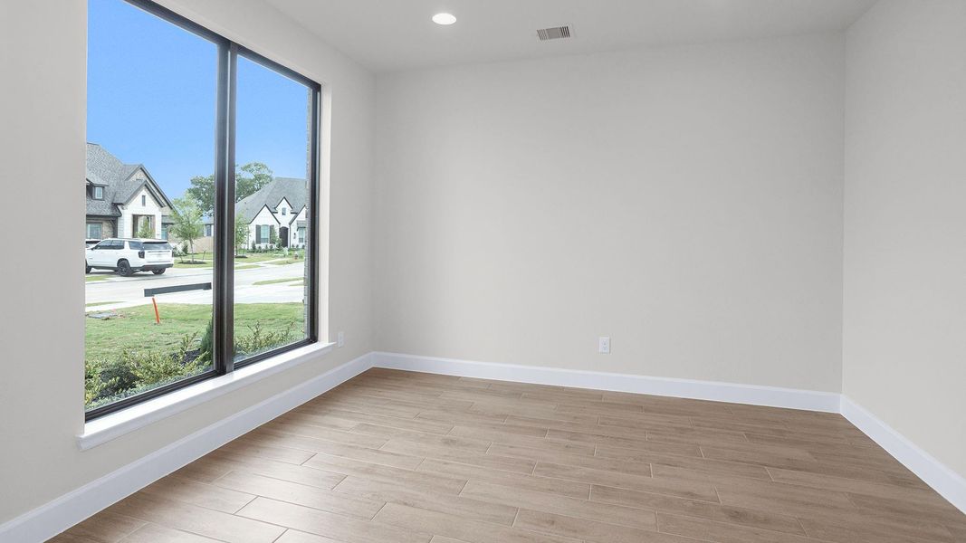 Spacious, unfurnished interior of a new home in Briarley, Montgomery (Image 10).