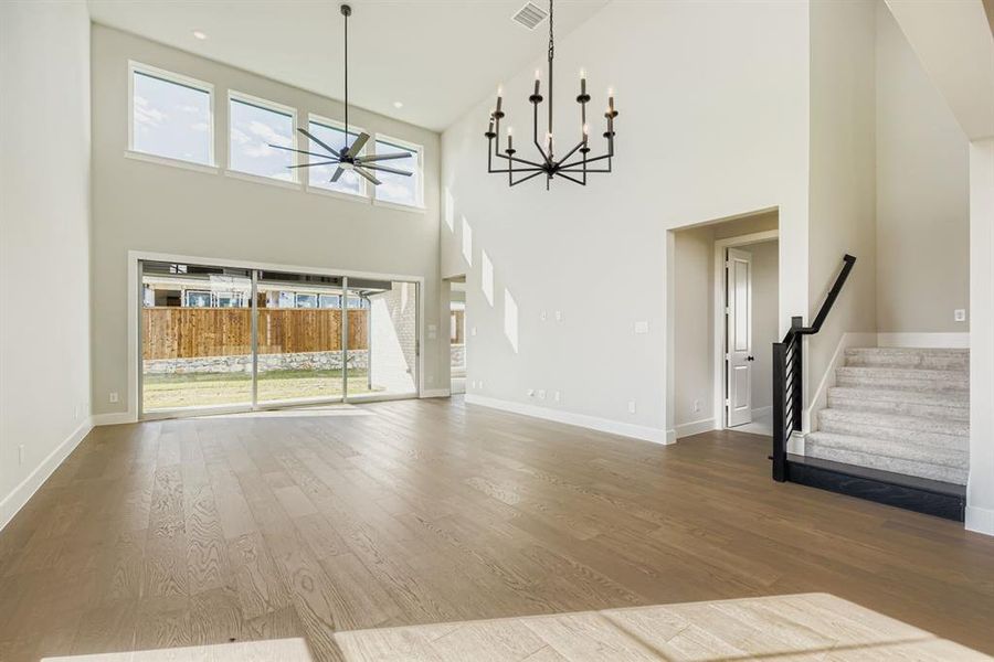 Spacious, unfurnished interior of a new home in Wildridge, Oak Point (Image 21).