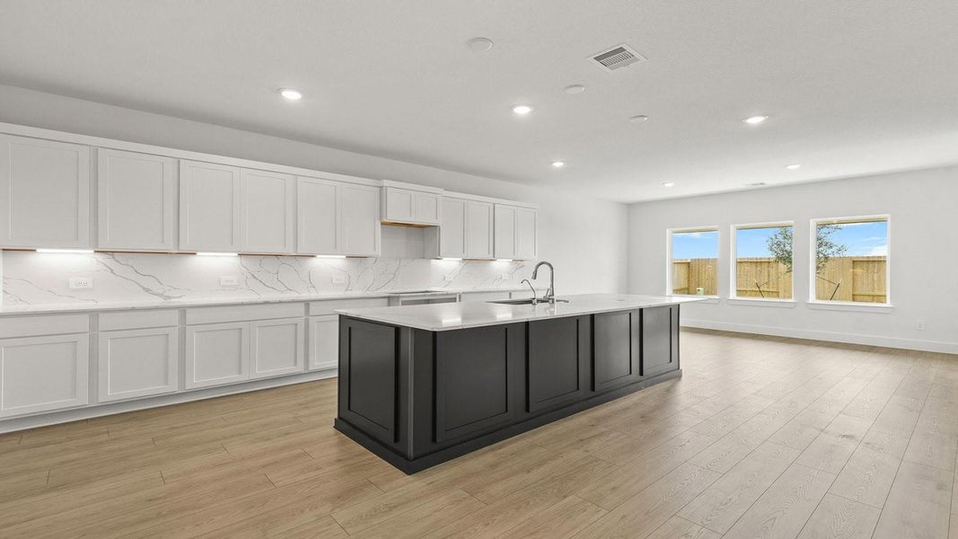 Furnished interior view inside a new home in Riverside Estates, Mont Belvieu (Image 7).