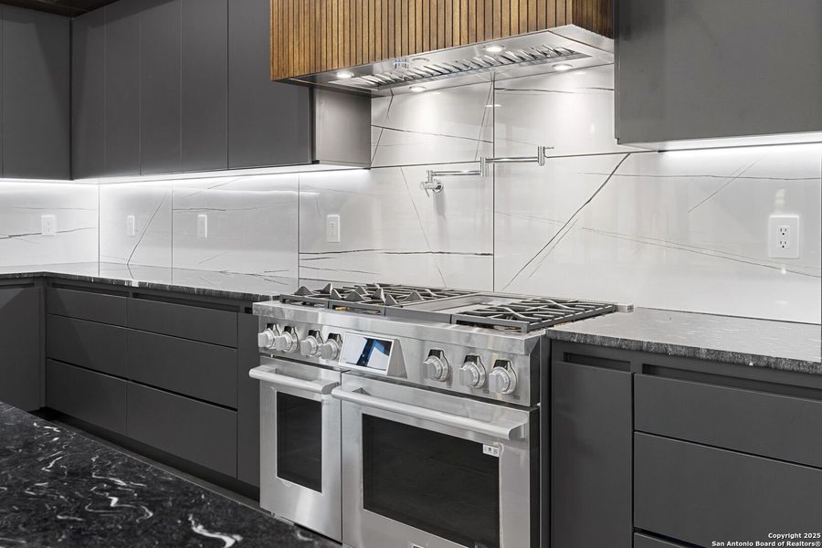 Close-up of interior finishes inside a home in , San Antonio (Image 15). Close-up of interior finishes inside a home in , San Antonio (Image 15).