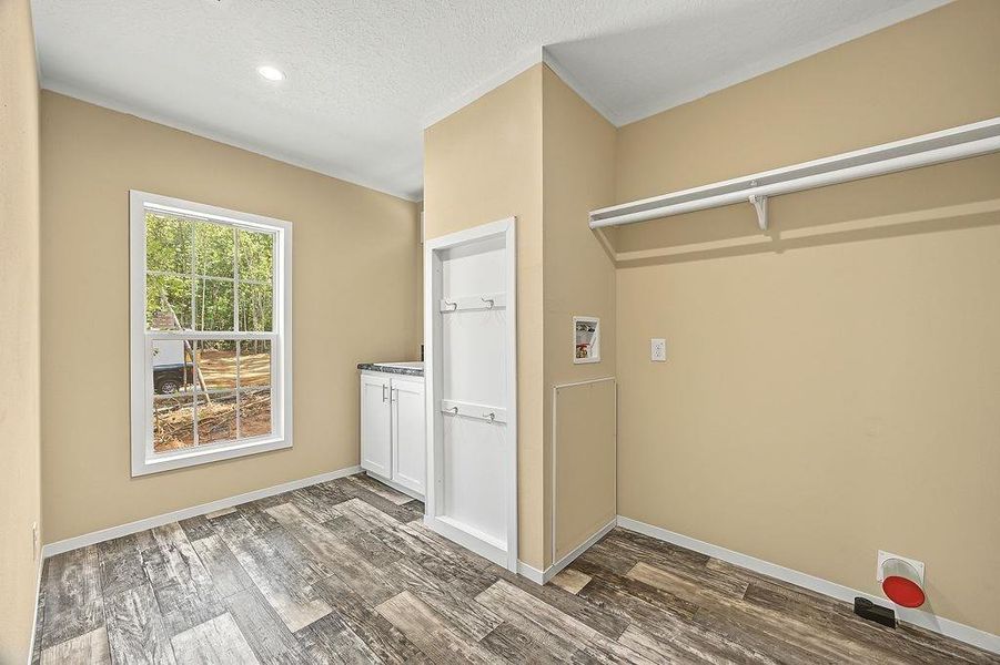 Spacious, unfurnished interior of a new home in , Eatonton (Image 19).