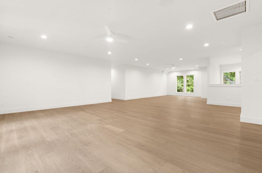 Spacious, unfurnished interior of a new home in , Mount Pleasant (Image 51).