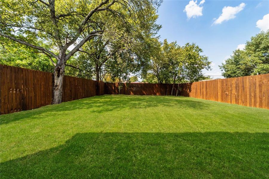 Front exterior of a new home in , Dallas, TX, highlighting curb appeal (Image 2). Front exterior of a new home in , Dallas, TX, highlighting curb appeal (Image 2).