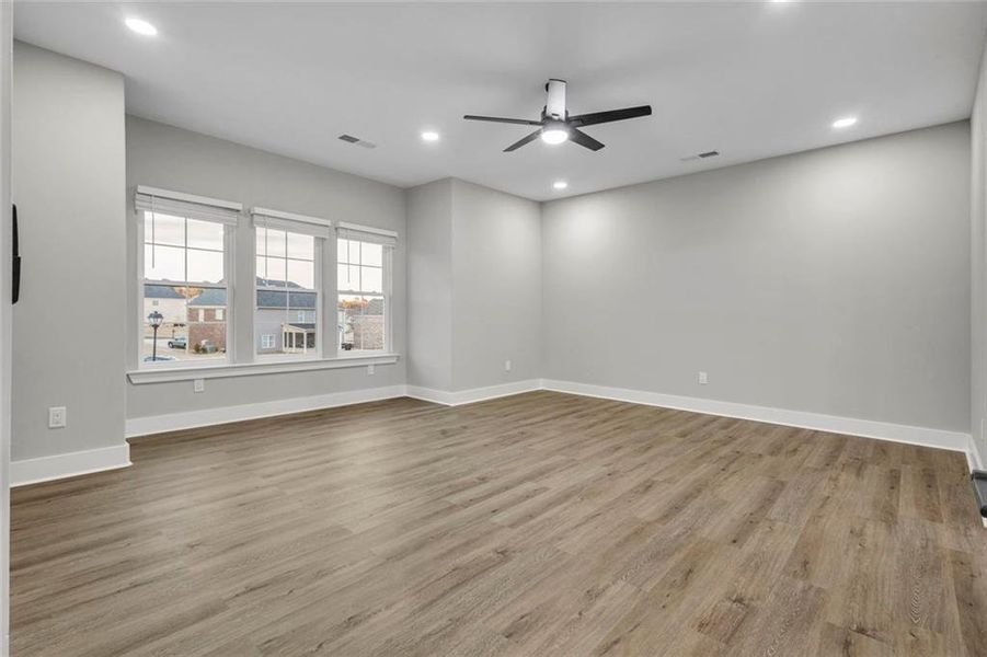 Spacious, unfurnished interior of a new home in , Fairburn (Image 32).