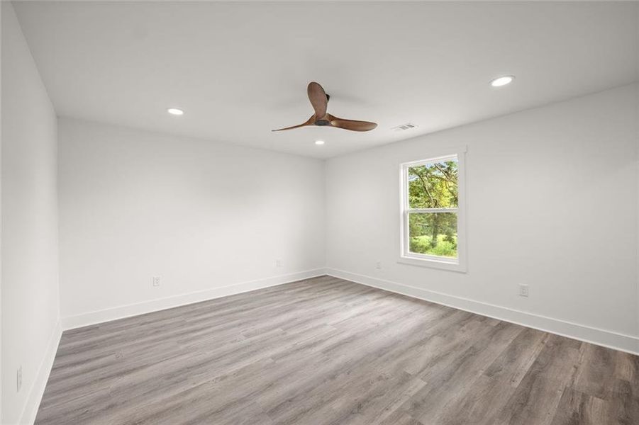 Spacious, unfurnished interior of a new home in , Clarkesville (Image 37).