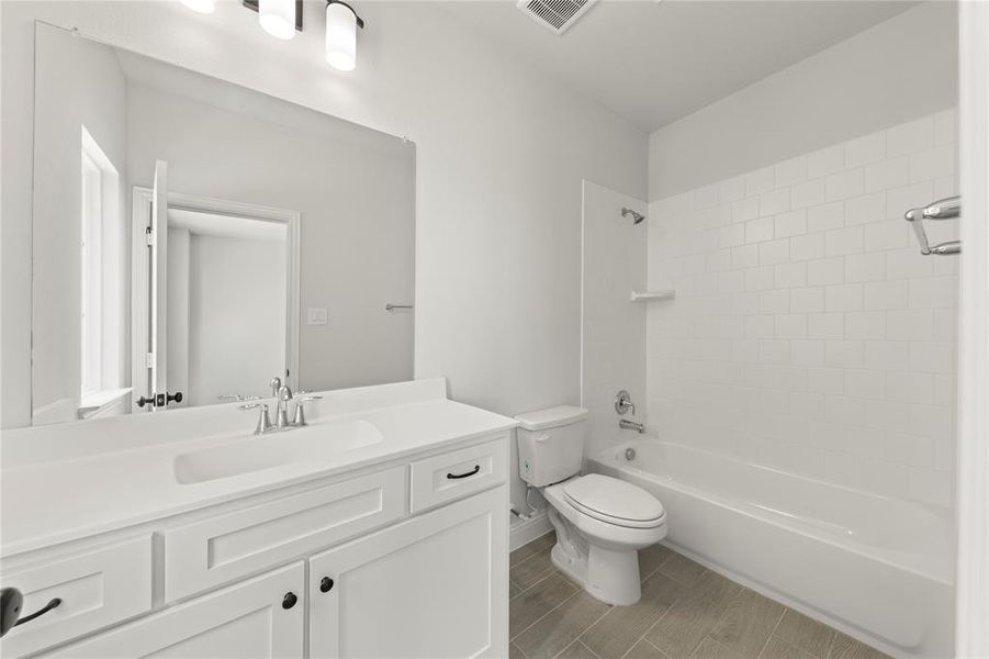 24. 9721 Dahlia - 4TH Bath