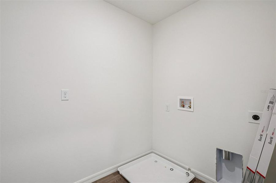 Image 33 of a home in Eagle Hammock.