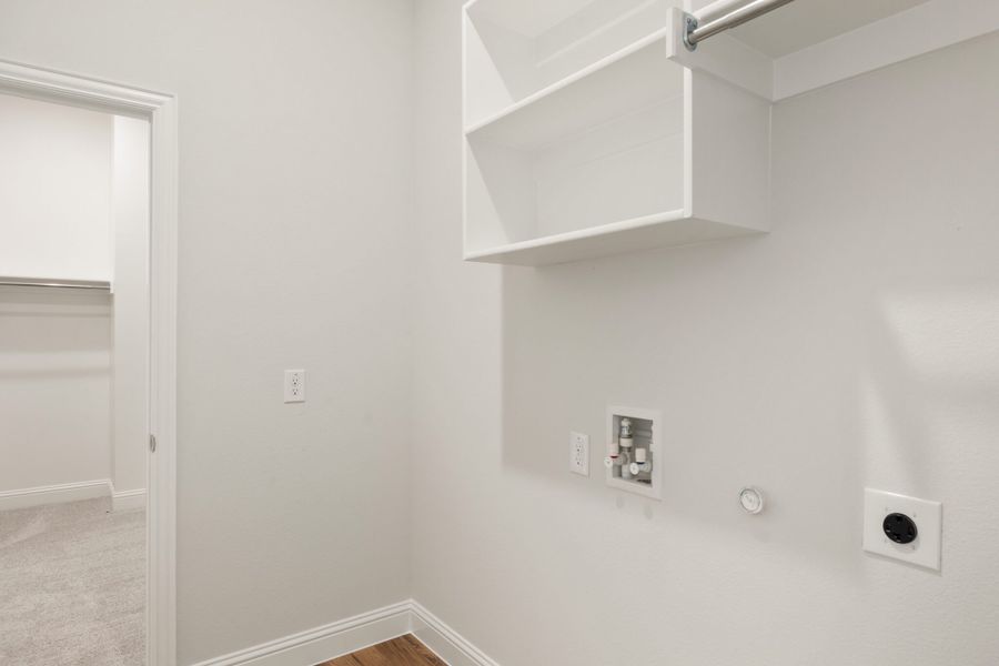 Spacious, unfurnished interior of a new home in Elevon, Lavon (Image 33).