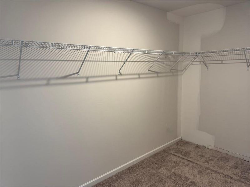 Spacious, unfurnished interior of a new home in Longview Run, Decatur (Image 14).