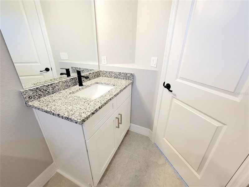 GRANITE COUNTERTOPS