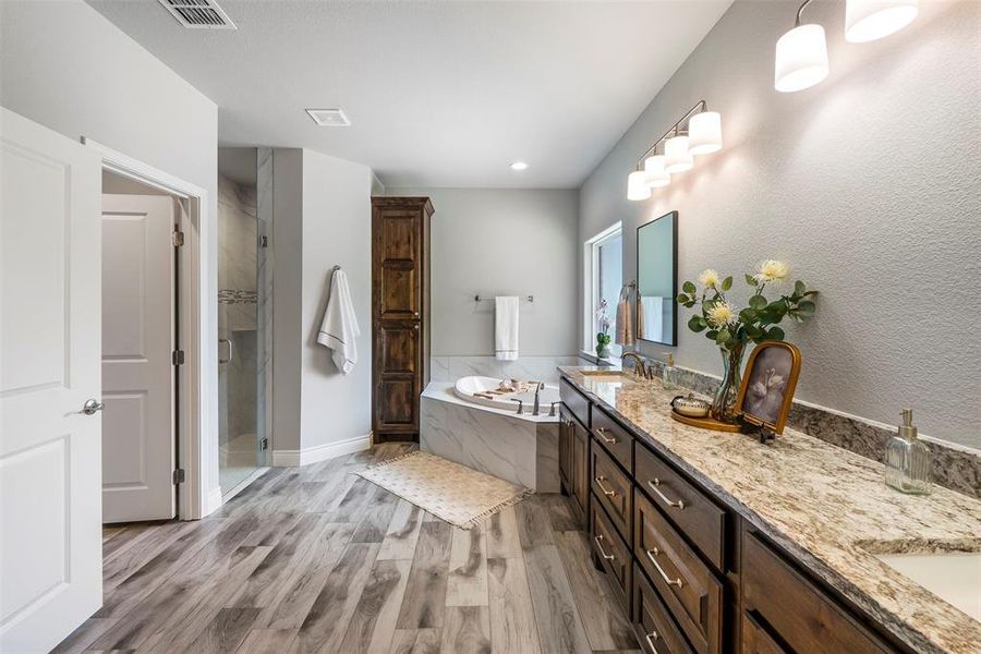 Separate tub and shower Separate tub and shower