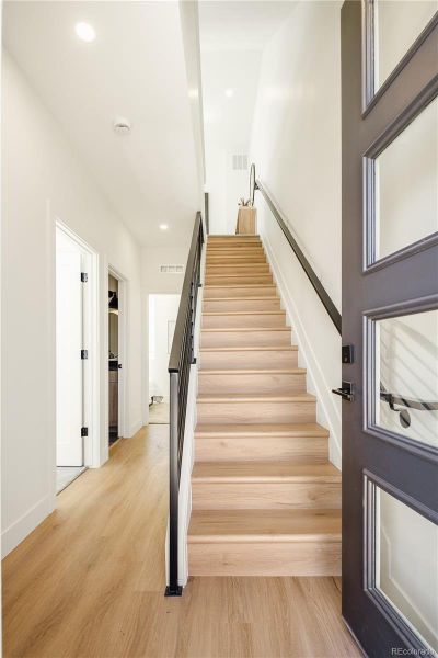 Spacious, unfurnished interior of a new home in , Denver (Image 19).