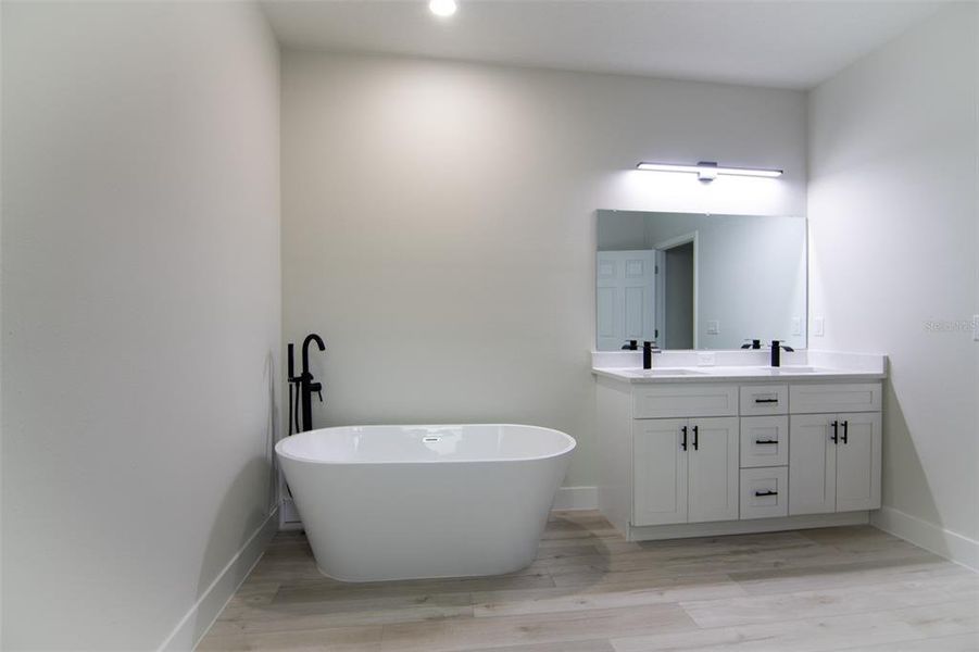 Furnished interior view inside a new home in , Ocala (Image 4).