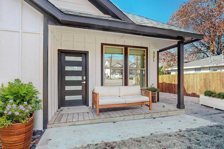 Virtual Staged Entrance to property featuring a deck