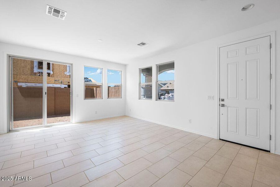 14663 W Sand Hills Rd - Ready Now