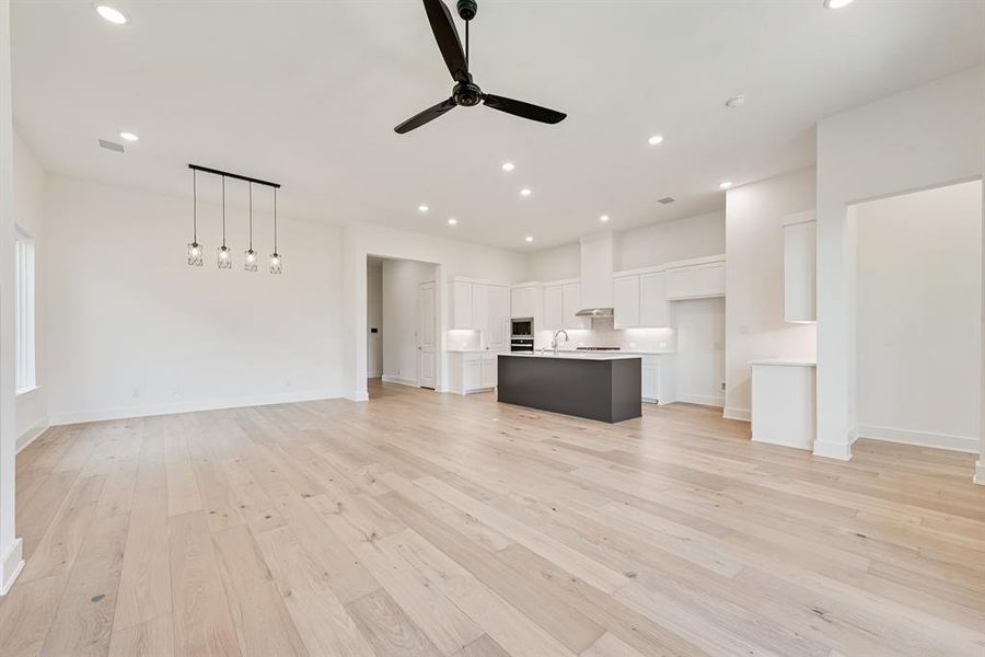 Furnished interior view inside a new home in Hillside Village, Celina (Image 8). Furnished interior view inside a new home in Hillside Village, Celina (Image 8).