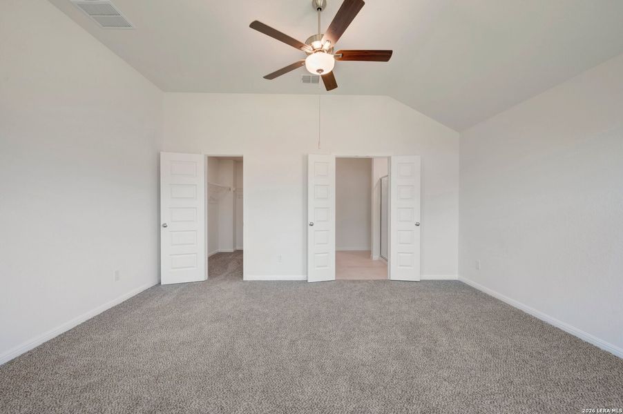 Spacious, unfurnished interior of a new home in Verano Farms, Von Ormy (Image 16). Spacious, unfurnished interior of a new home in Verano Farms, Von Ormy (Image 16).