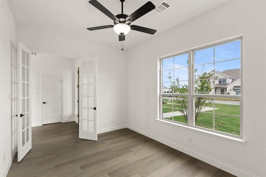 04. 4001 Tamarack - Study 04. 4001 Tamarack - Study