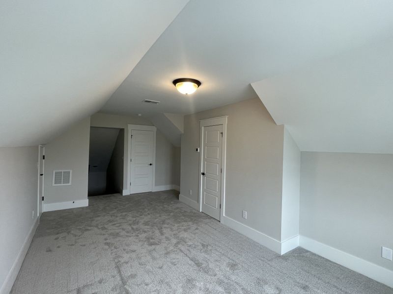 Spacious, unfurnished interior of a new home in The Sanctuary at Sunset Beach, Sunset Beach (Image 20).