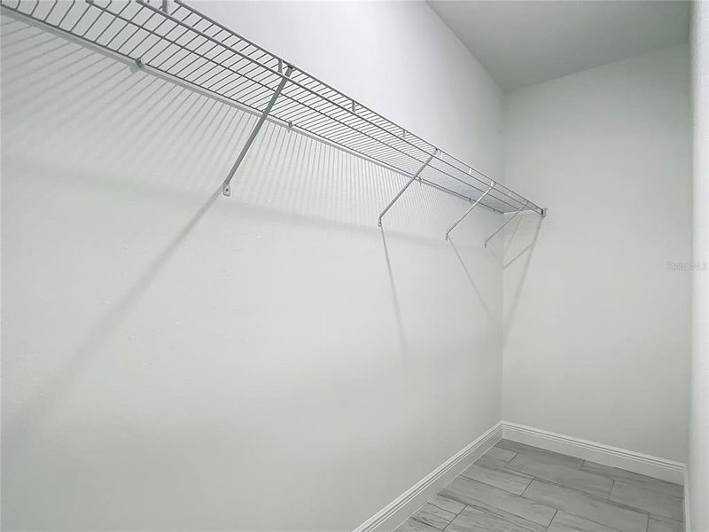 Spacious, unfurnished interior of a new home in , Citrus Springs (Image 24).