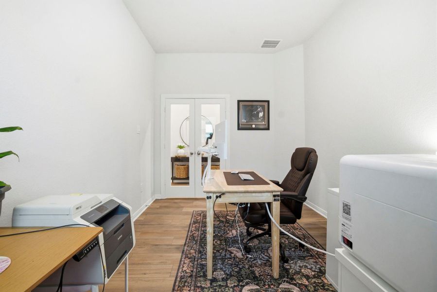 Furnished interior view inside a new home in , Willis (Image 14).