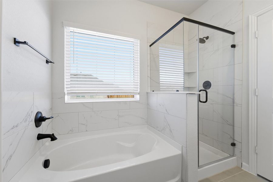 Furnished interior view inside a new home in Pebblebrook, Sherman (Image 8).