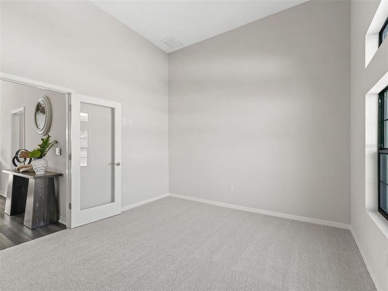 Spacious, unfurnished interior of a new home in , Ocala (Image 22).