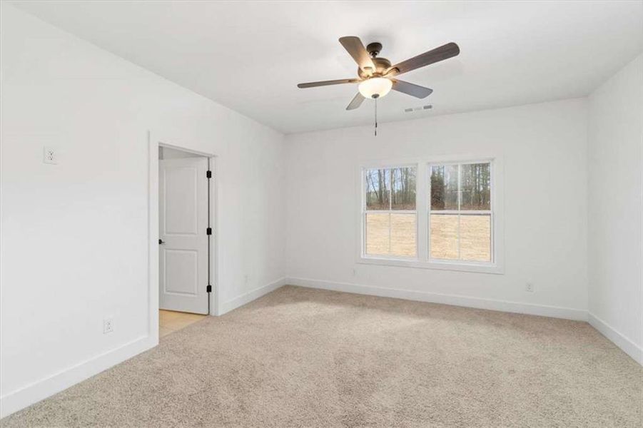 Spacious, unfurnished interior of a new home in , Monroe (Image 31).