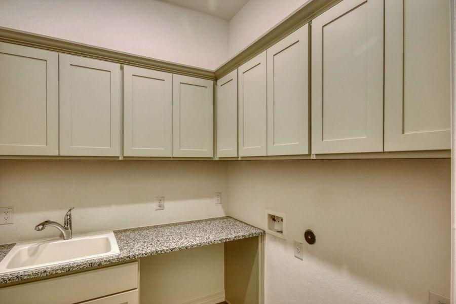 Furnished interior view inside a new home in El Sonido at Campanas, San Antonio (Image 17).
