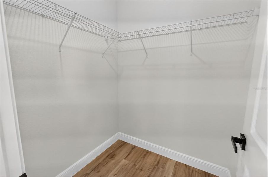 Spacious, unfurnished interior of a new home in , Ocala (Image 35).