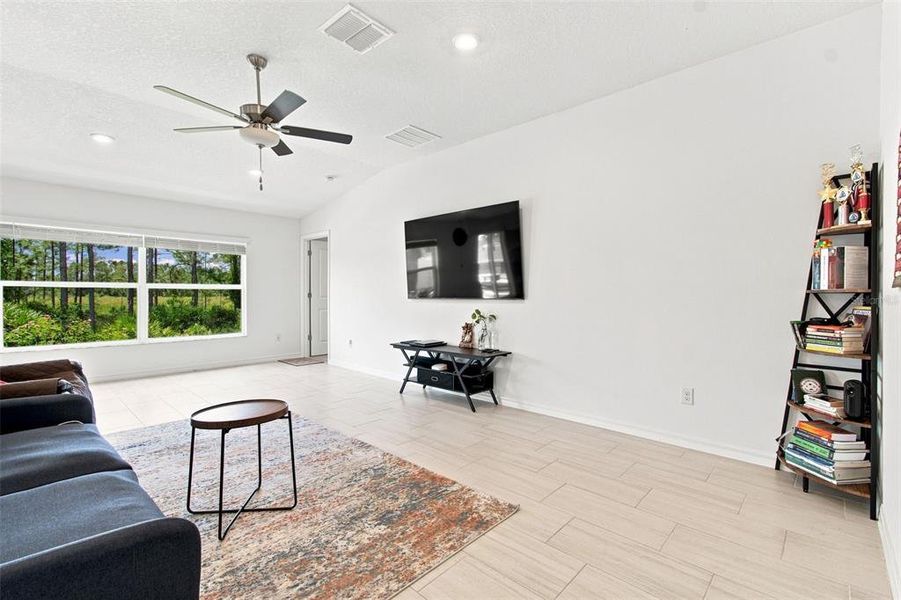 Furnished interior view inside a new home in , Zephyrhills (Image 6). Furnished interior view inside a new home in , Zephyrhills (Image 6).