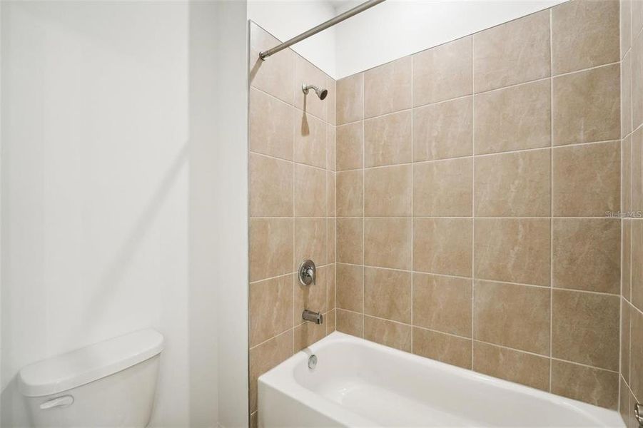 Furnished interior view inside a new home in Hidden Cove, Eustis (Image 26).