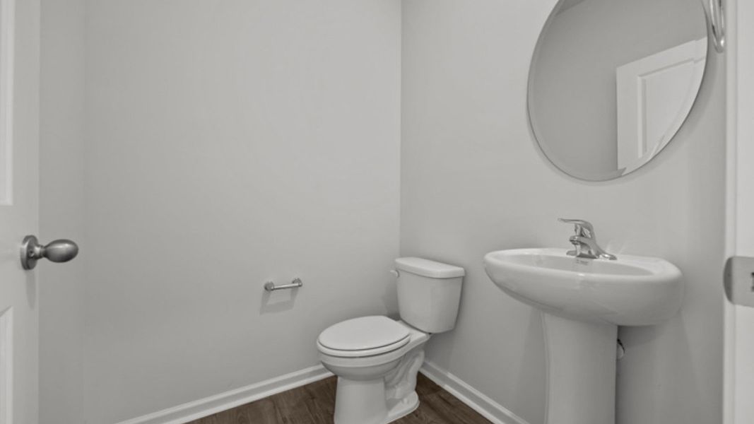 Furnished interior view inside a new home in East Ridge, Ayden (Image 8).