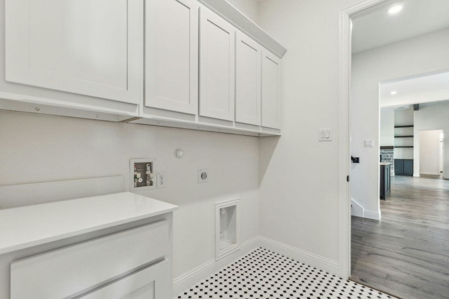 Representative furnished interior of a home built from the Harris by Kindred Homes in Berkshire Estates, Mesquite (Image 10).