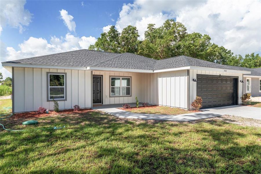 Exterior details and patio area of a home in , Ocala (Image 24).
