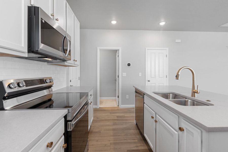 Furnished interior view inside a new home in Spring Valley, Longmont (Image 9).