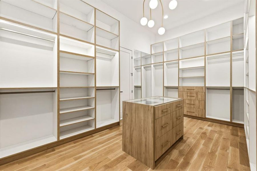 Furnished interior view inside a new home in , Dallas (Image 18).