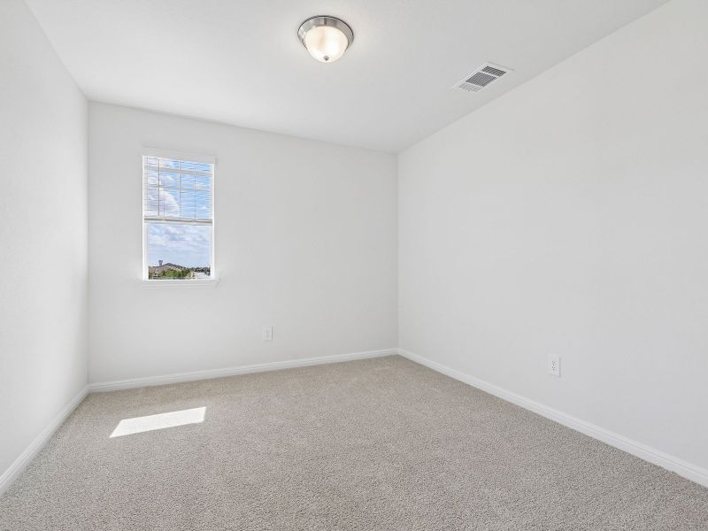 Spacious, unfurnished interior of a new home in Waterstone Crossing, Kyle (Image 14).