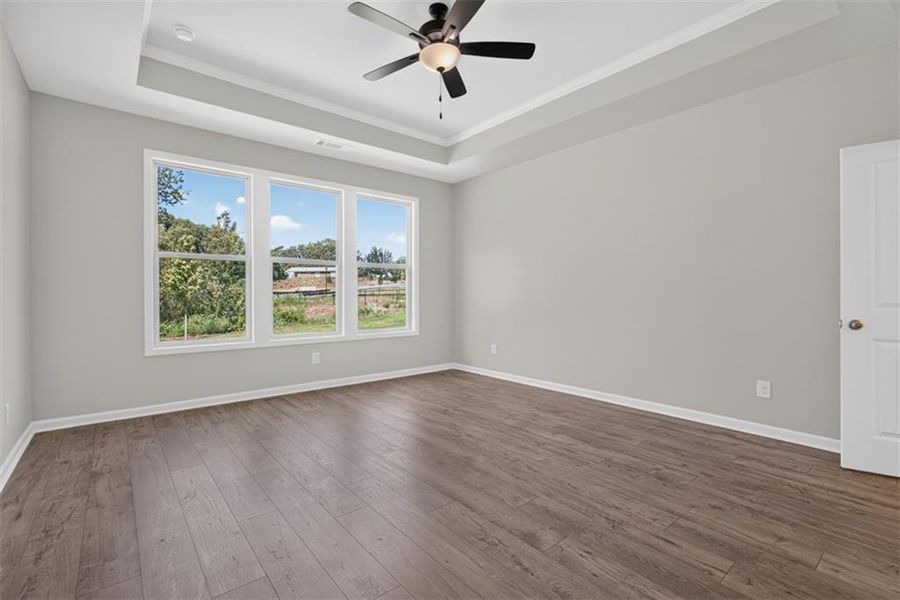 Spacious, unfurnished interior of a new home in , Athens (Image 53).