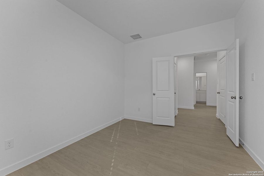 Spacious, unfurnished interior of a new home in , New Braunfels (Image 14).