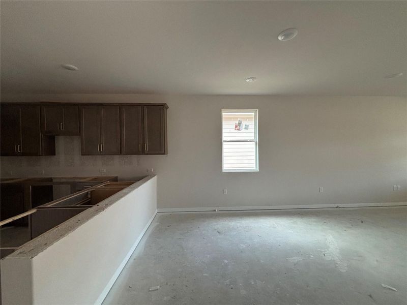 Spacious, unfurnished interior of a new home in Covered Bridge, Hutto (Image 25). Spacious, unfurnished interior of a new home in Covered Bridge, Hutto (Image 25).