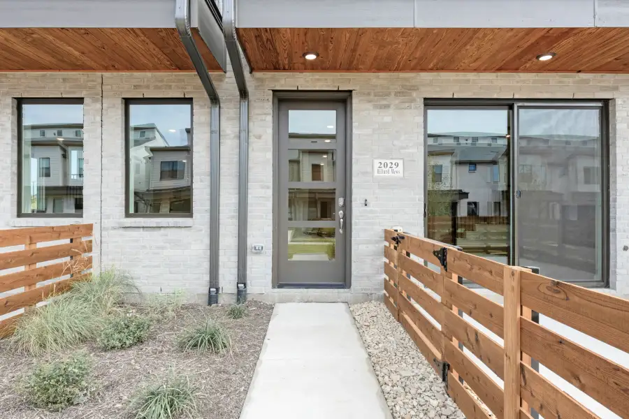 Exterior details and patio area of a home in Ten Mile Creek, Celina (Image 31).